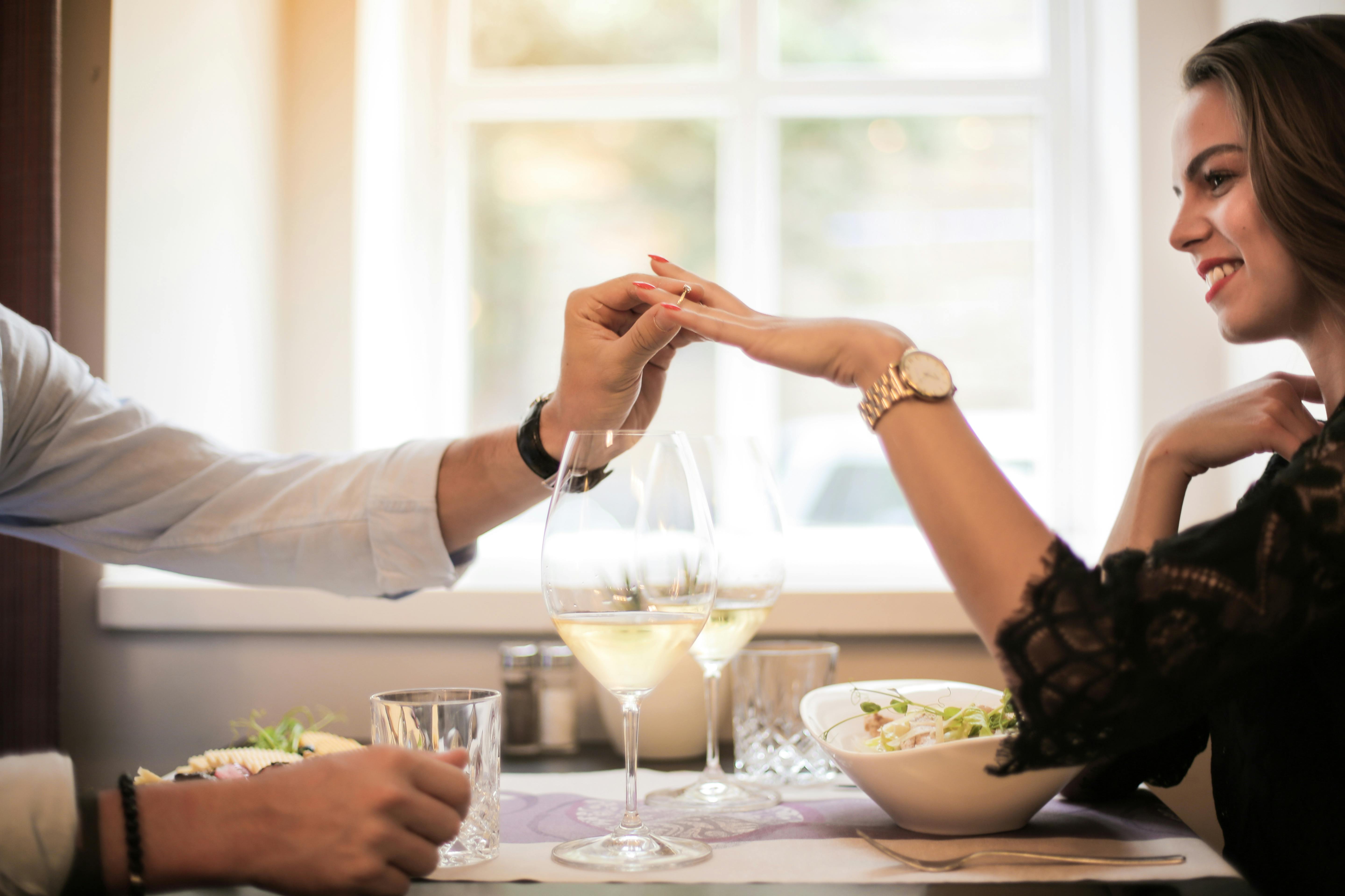 couples having dinner