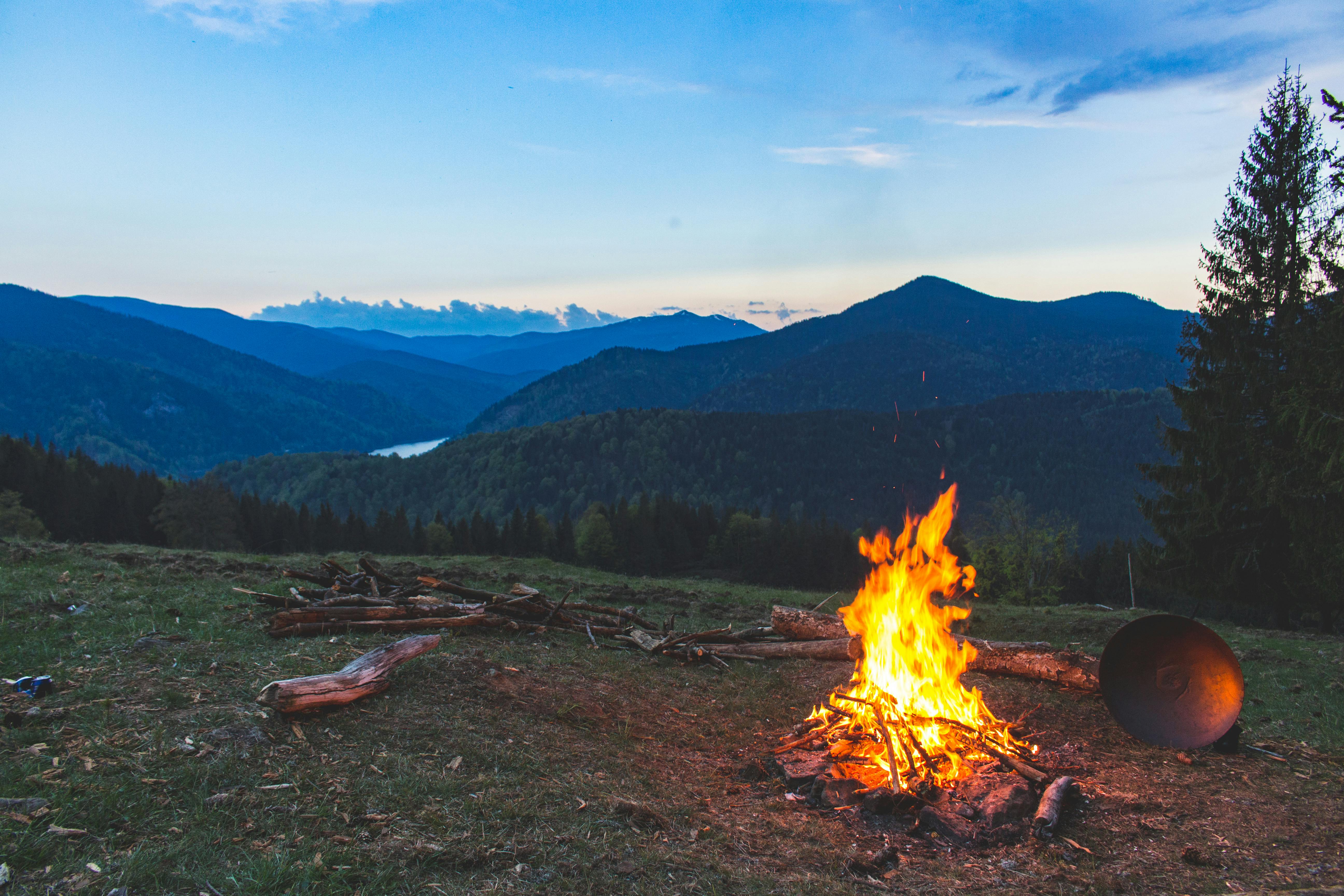 a campfire at night